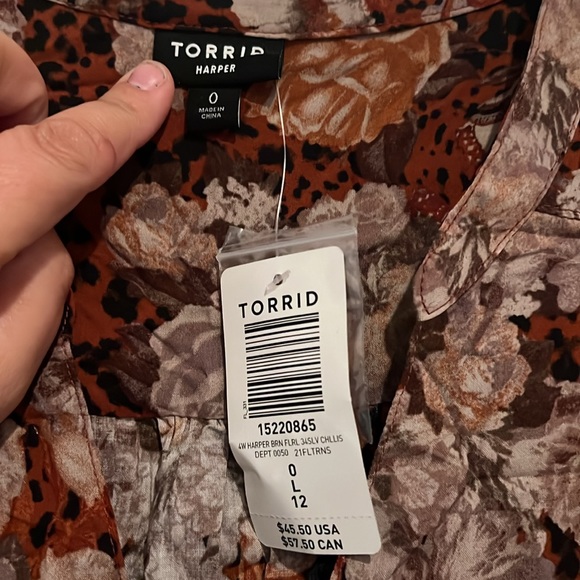 Torrid size 0 blouse - Picture 3 of 4
